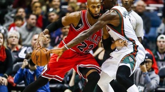 86-95. Pau Gasol y Gibson brillan en el regreso de Rose