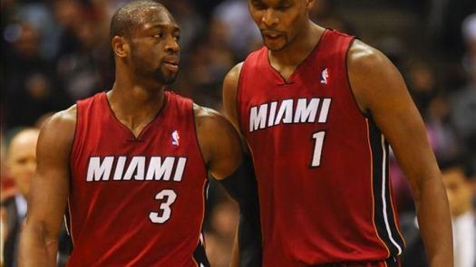 107-102. Bosh y Wade mantienen invictos a los Heat
