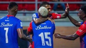 Plaza Amador lidera el Este. CAI comanda el Oeste.&nbsp;