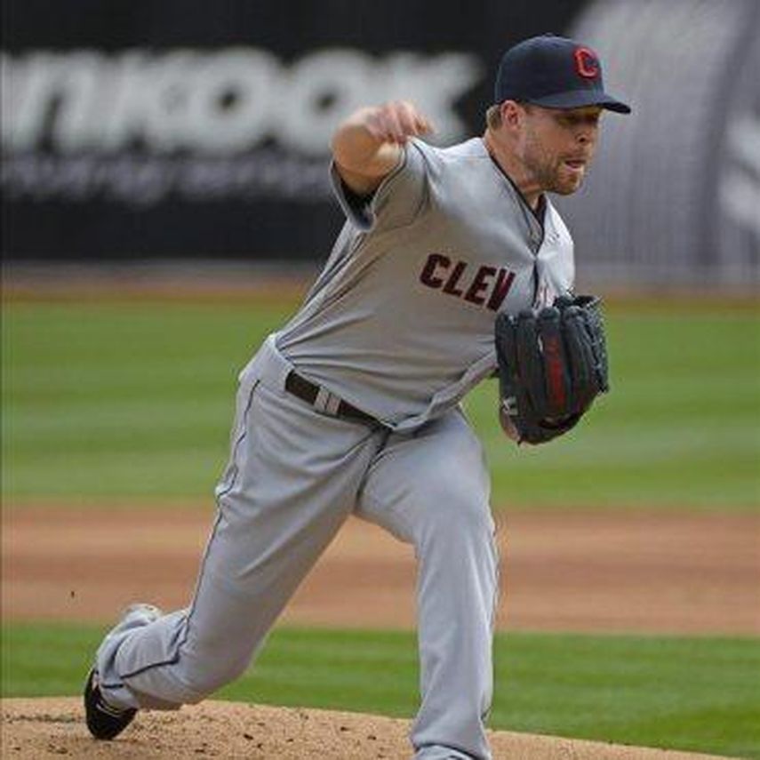 7-2. Kluber y los Indios siguen presionando por un boleto a la final