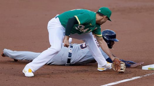 7-0. Los Atléticos se dan un festín con los Tigres