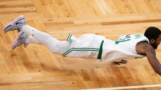 Kyrie Irving reconoce que el año pasado falló como líder de los Celtics
