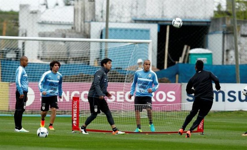 Uruguay buscará ante Paraguay recuperarse de la derrota frente a Argentina