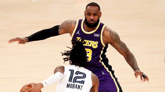 115-105: James y Davis despiertan a tiempo a los Lakers ante los Grizzlies