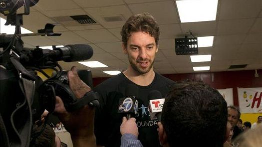 Pau Gasol cree que deben superar la inconsistencia y hacerlo mejor