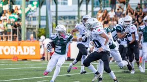 Los partidos de la temporada 2025 de la Kiwanis Football League se transmiten en directo por ÚNICOS, en los canales 51, 372 y 1372 de Tigo.&nbsp;