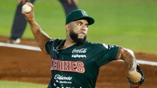 El derecho panameño Darío Agrazal Jr. se estrenó con los Leones de Yucatán y estuvo a un solo out de conseguir la decisión. Foto: Cortesía/Leones de Yucatán