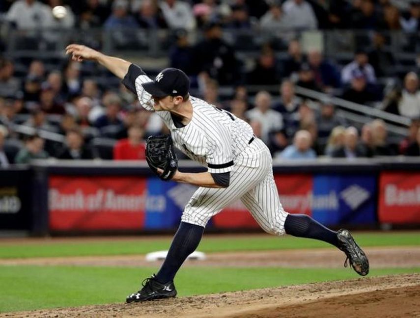 1-5. Voit y Hechavarria pegaron sendos jonrones para los Yanquis