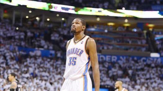 94-96. Durant, Westbrook e Ibaka dan segunda victoria consecutiva a Thunder