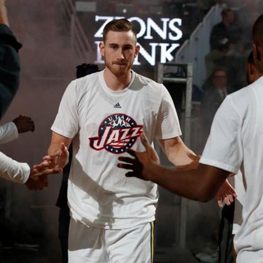 98-85. Hayward y los Jazz vencen a los Timberwolves y se acercan a conseguir un boleto
