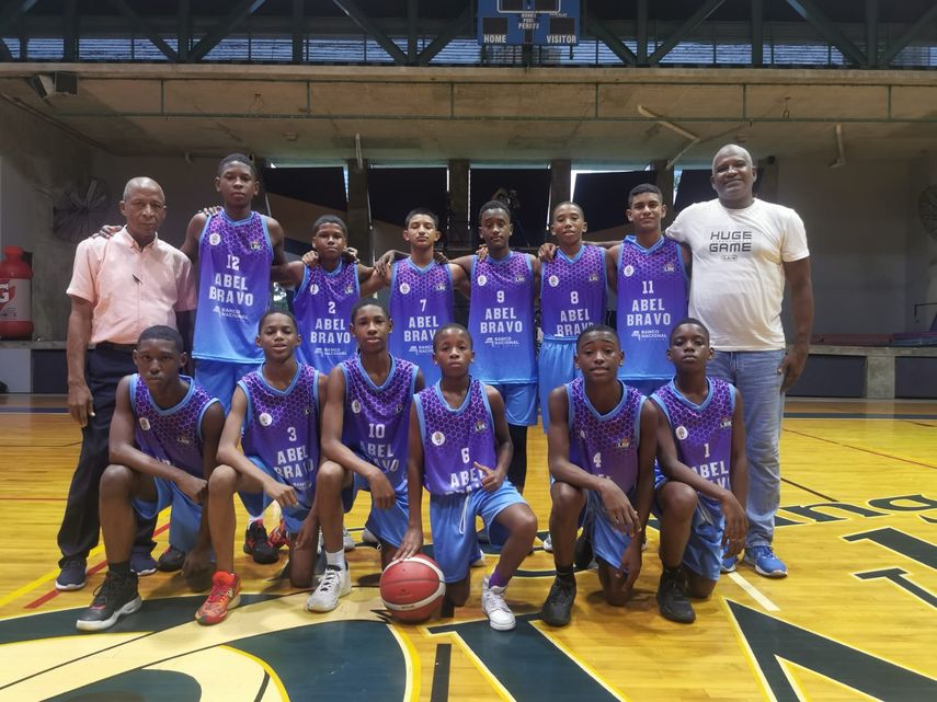 IJA y Benigno Jiménez dominan en la LBK U14