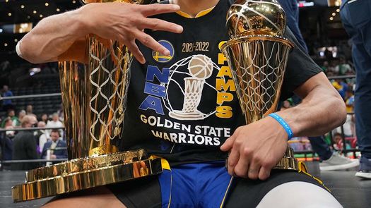 Steph Curry logró su primer MVP de las Finales de la NBA