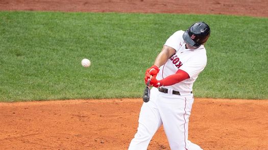6-3. El dominicano Devers ayuda a los Medias Rojas a cortar racha perdedora