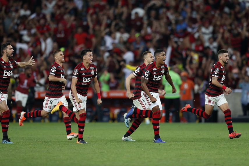 Flamengo gana clásico Fla-Flu, saca 10 puntos de renta y enloquece torcida