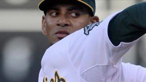 2-1. Ross controla desde la lomita a los Vigilantes y guía la victoria de los Padres