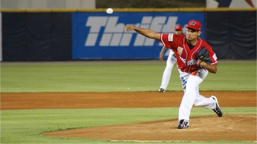 Metro gana el primero de la serie; Gilberto Méndez con su triunfo 99
