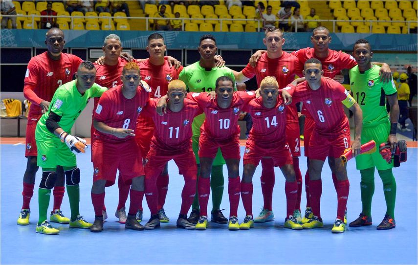 Panamá derrotó a una debutante y luchadora Uzbekistán