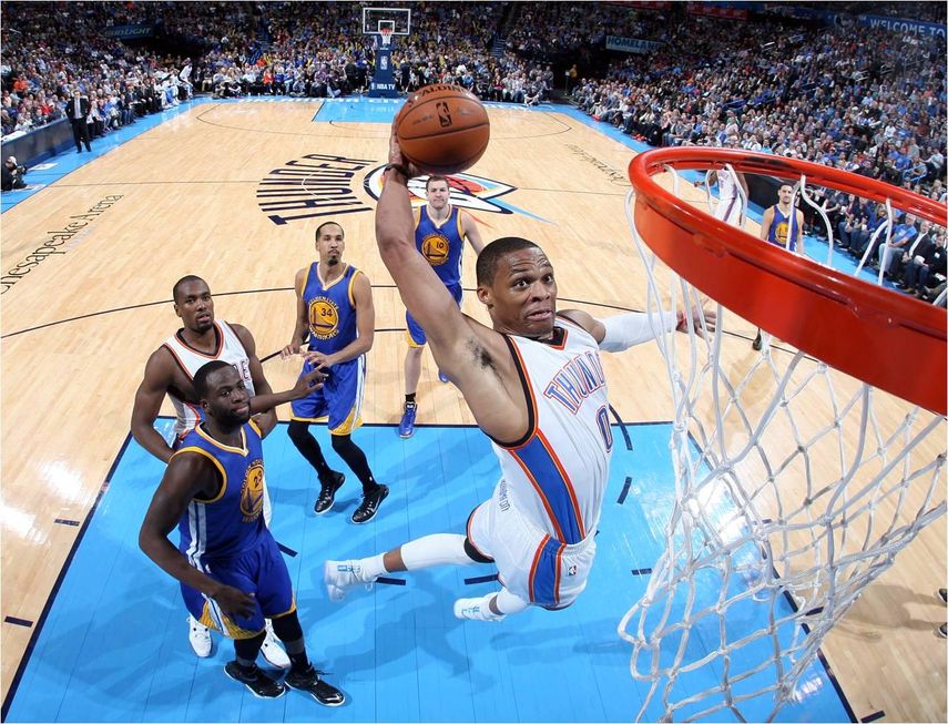 127-115. Westbrook aportó un triple-doble y cortó la racha ganadora de Warriors