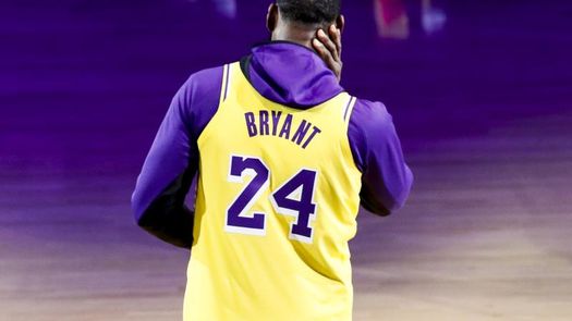 Los Lakers, un año después de la muerte de Bryant, prefieren el recogimiento