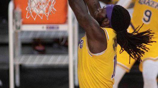 97-112: Drummond se lesiona en su debut y los Lakers caen ante los Bucks
