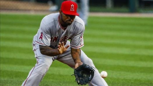 Angelinos pueden con Atléticos; ganan Orioles y Tigres; pierden los Reales