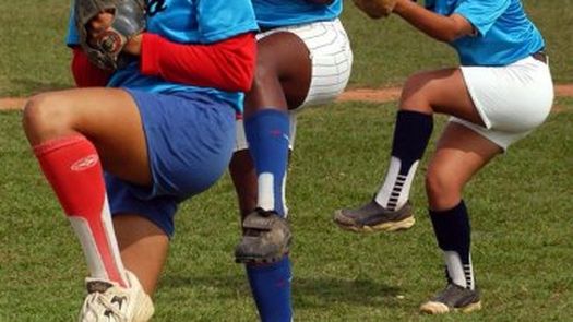 Puerto Rico tendrá primera escuela superior especializada en béisbol femenino