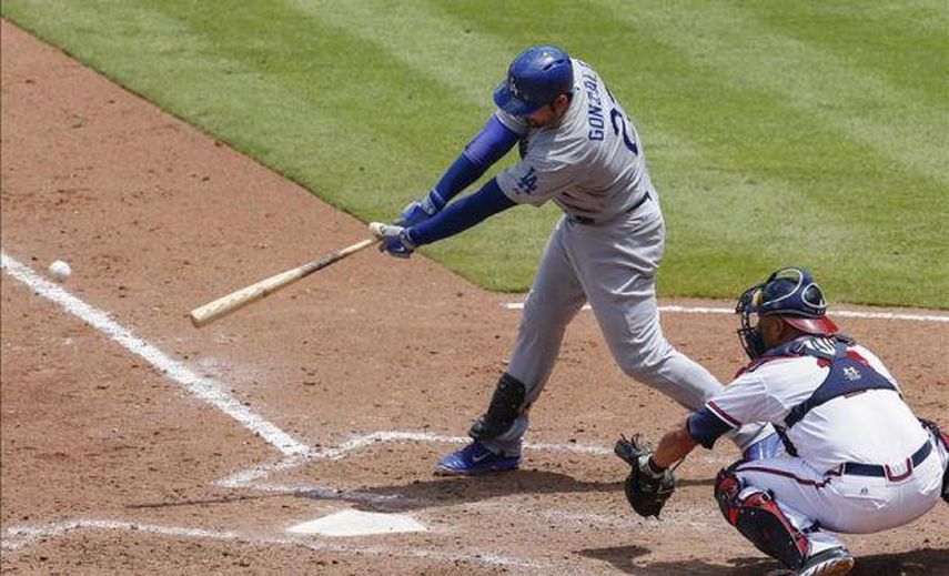 El pelotero Adrián González apadrina torneo infantil de béisbol en México