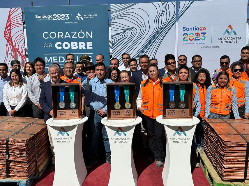 Santiago 2023 presentó sus medallas