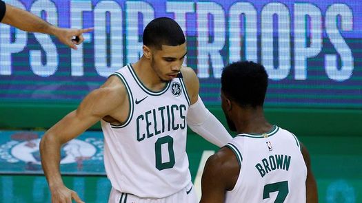 109-101. Tatum y Brown imponen su clase ante Embiid para que los Celtics se impongan a los Sixers