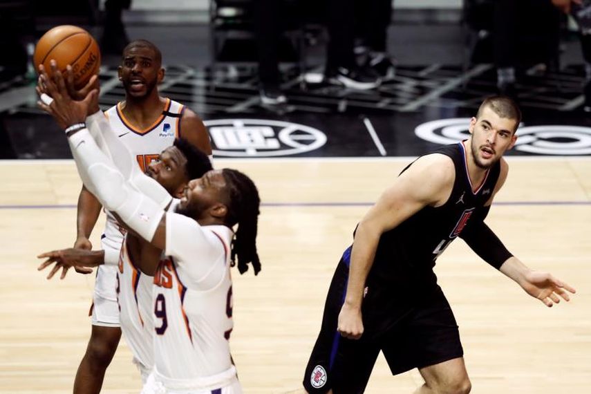 113-103. George y Leonard imponen su acierto y cortan la racha triunfal de los Suns