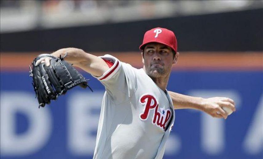 3-1. Hamels y Howard se combinan en la victoria de los Filis