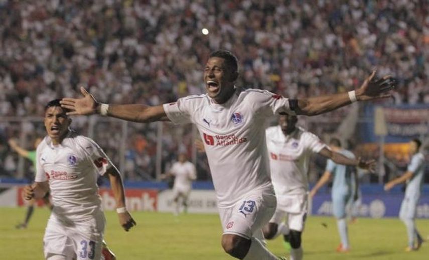 Concacaf sanciona al Olimpia hondureño por los incidentes ante el Alianza salvadoreño