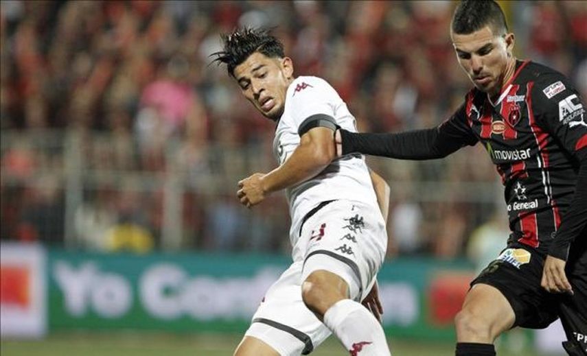 Saprissa inicia con victoria la defensa del título en Costa Rica
