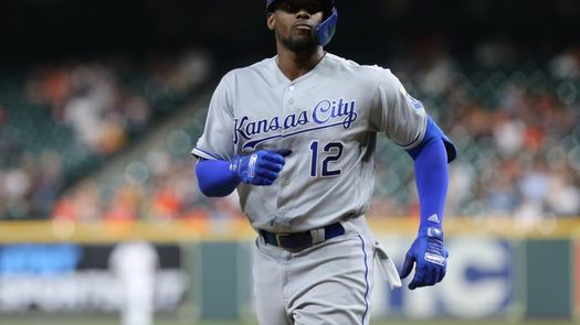 6-1. El cubano Soler pega dos jonrones y el venezolano Pérez uno ante Tigres