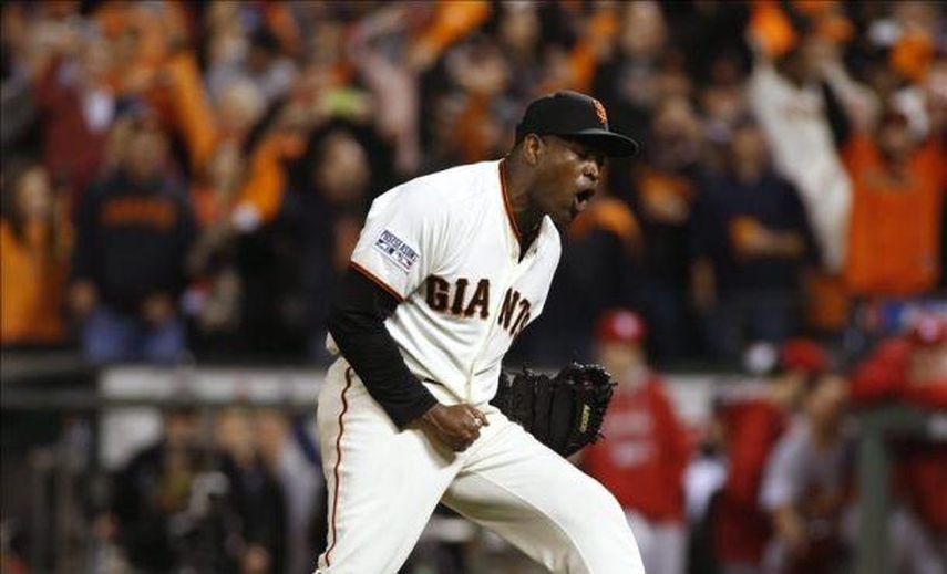 4-1. Heston lanza sólido y Crawford jonronea contra los Diamondbacks