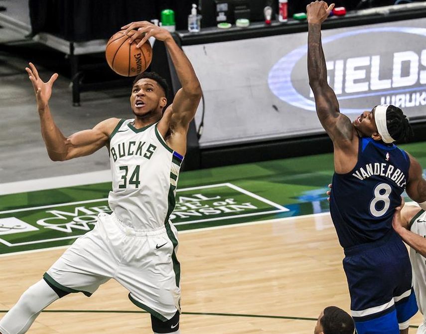 105-109.Antetokounmpo y Bucks cortan a Sixers racha ganadora y se les acercan