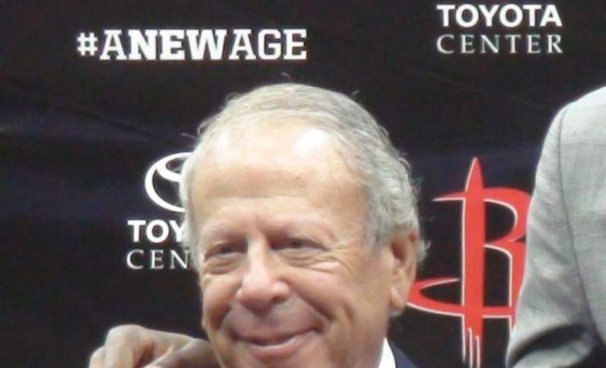 El dueño de los Rockets multado con 100.000 dólares; Popovich deja 5.000 de propina