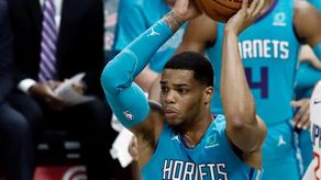76-87. Bridges y los Hornets se imponen a los Pistons y cortan racha de cinco derrotas