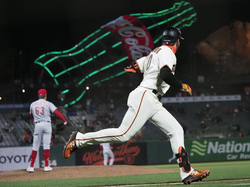 8-0. Longoria pega cuadrangular ganador de tres contra los Diamondbacks