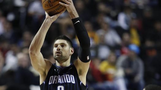 122-110. Vucevic puede con Antetokounmpo y los Magic dan la primera sorpresa