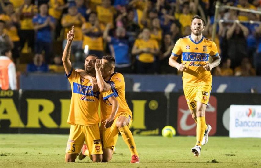 Tigres contra el Santos Laguna por el título de campeón de campeones