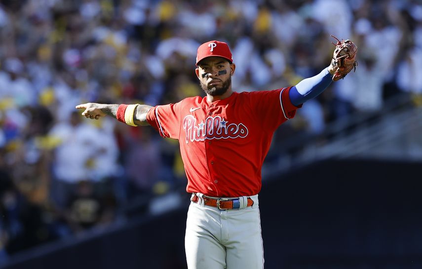 El utility capitalino Edmundo Sosa es el jugador panameño con más tiempo de servicio en la actualidad en la MLB. Él estara nuevamente con los Filis. Foto: Archivo