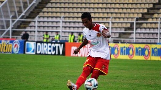 Rolando Escobar marcó un golazo, pero el triunfo fue para el Deportivo Táchira de Marcos Sánchez