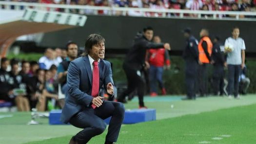 Chivas de Guadalajara ratifica al argentino Matías Almeyda como su técnico