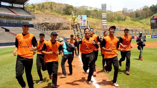 Los Santos campeón del Béisbol Intermedio