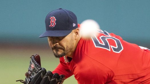 6-2. Pérez controla con su serpentina a los Reales