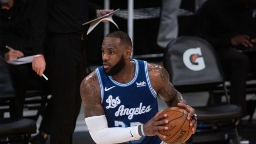 Nets y Spurs cortan las rachas ganadoras a Sixers y Lakers