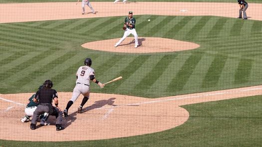 14-2. Crawford pega grand slam para Gigantes, que aplazan título de Atléticos