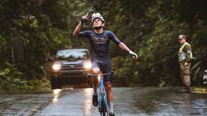 Archibold se coronó dos veces en las últimas pruebas nacionales de ciclismo.