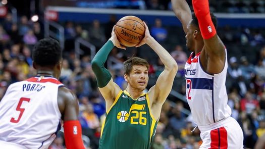 El escolta blanco Kyle Korver imprimirá Black Lives Matter en su camiseta